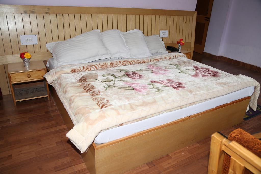 Hotel Ridge View Manāli Δωμάτιο φωτογραφία